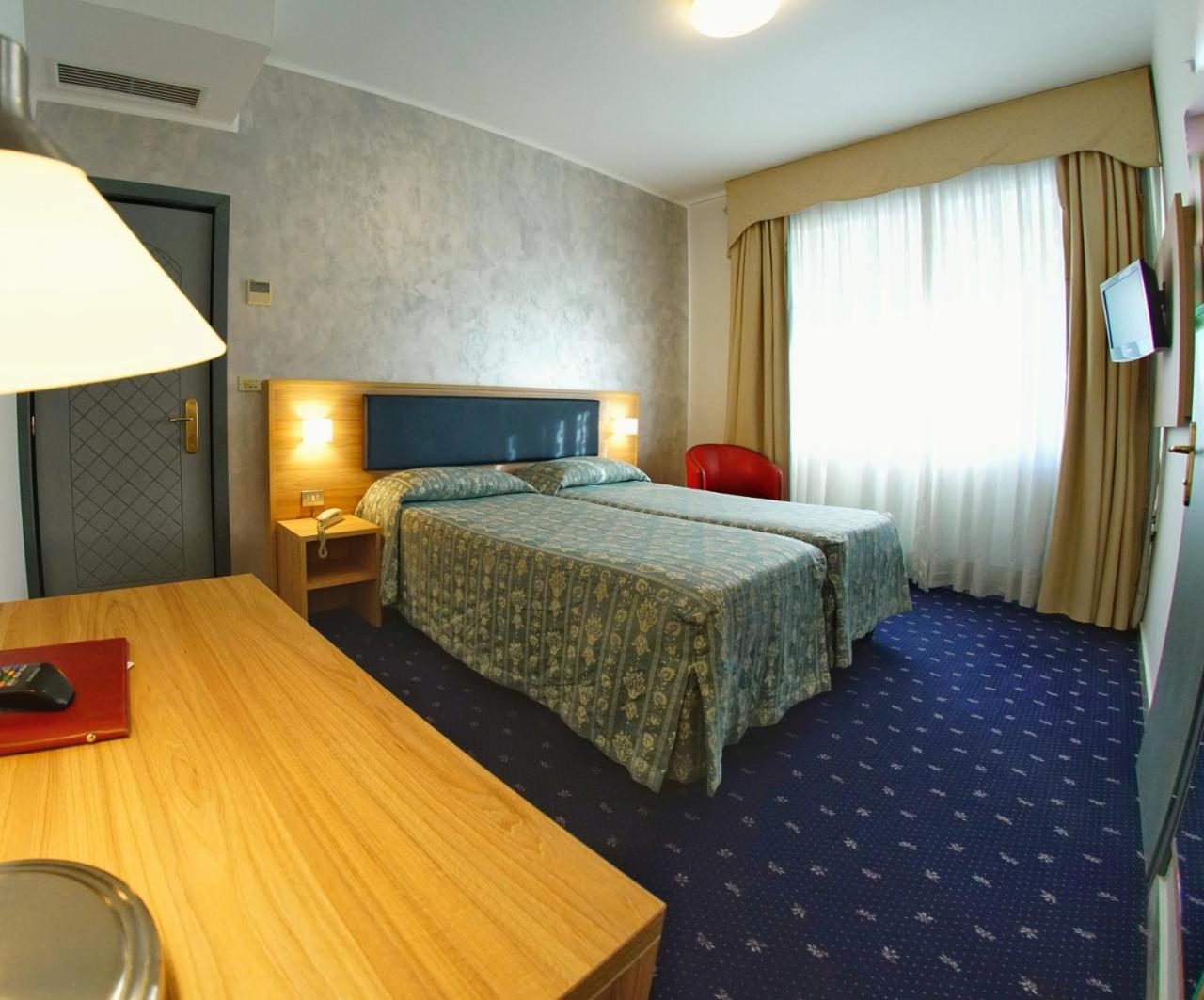 Hotel Le Torrette Galbiate Eksteriør bilde