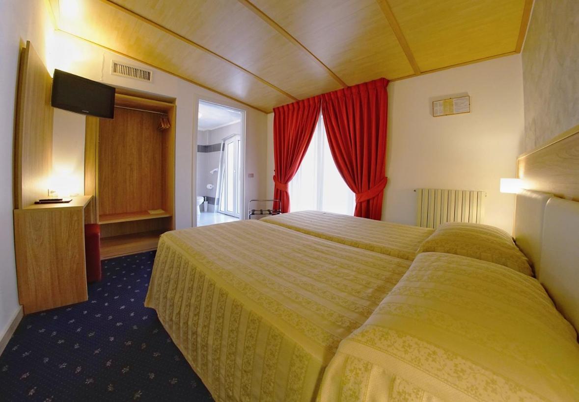 Hotel Le Torrette Galbiate Eksteriør bilde